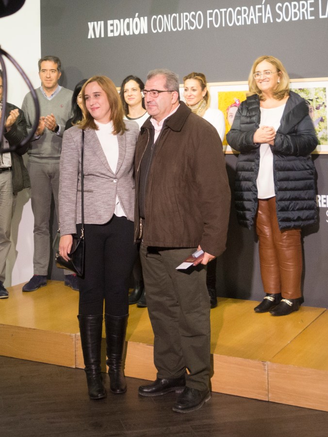 Entega de premios del concurso de fotografia sobre la cuchillería